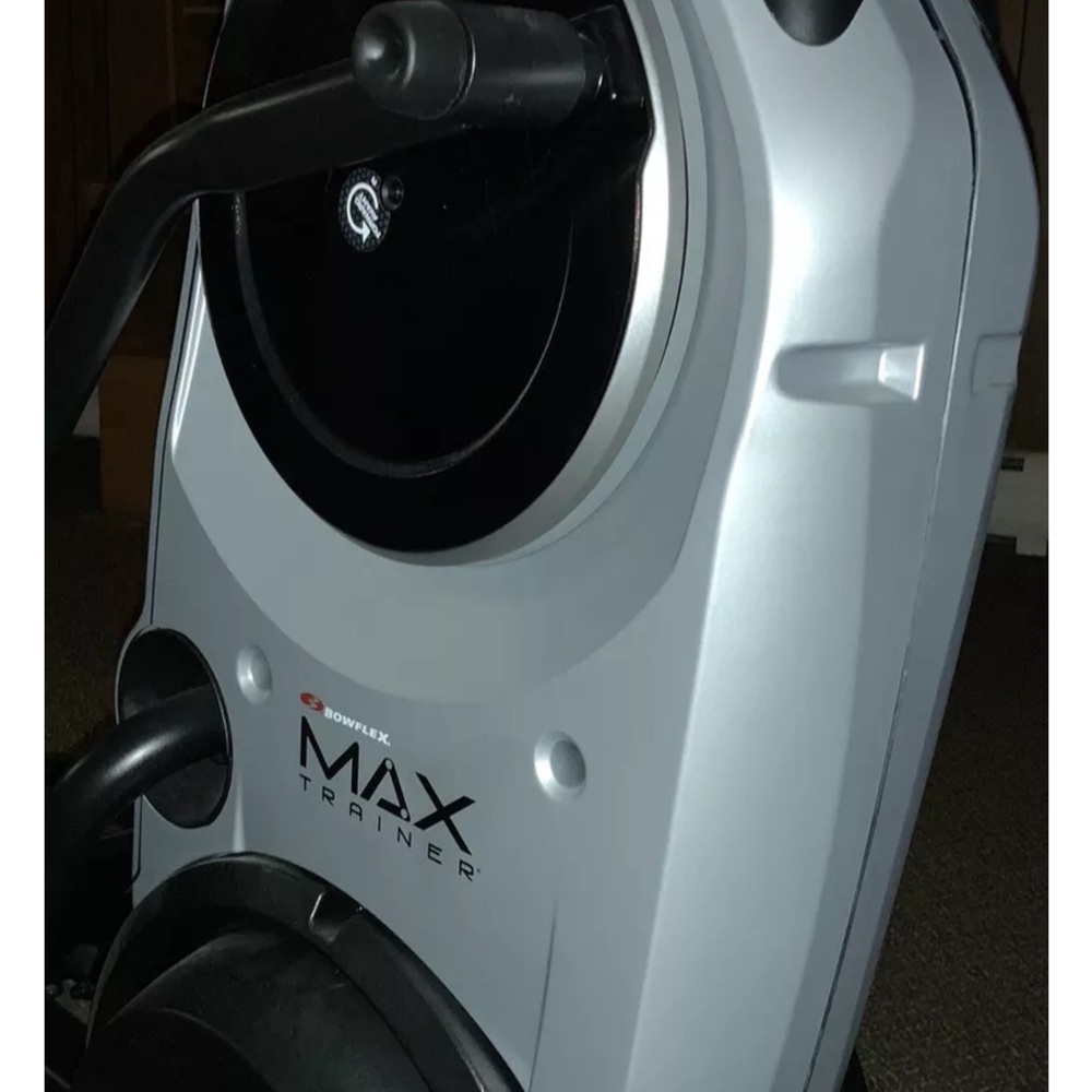 bowflex max trainer m6